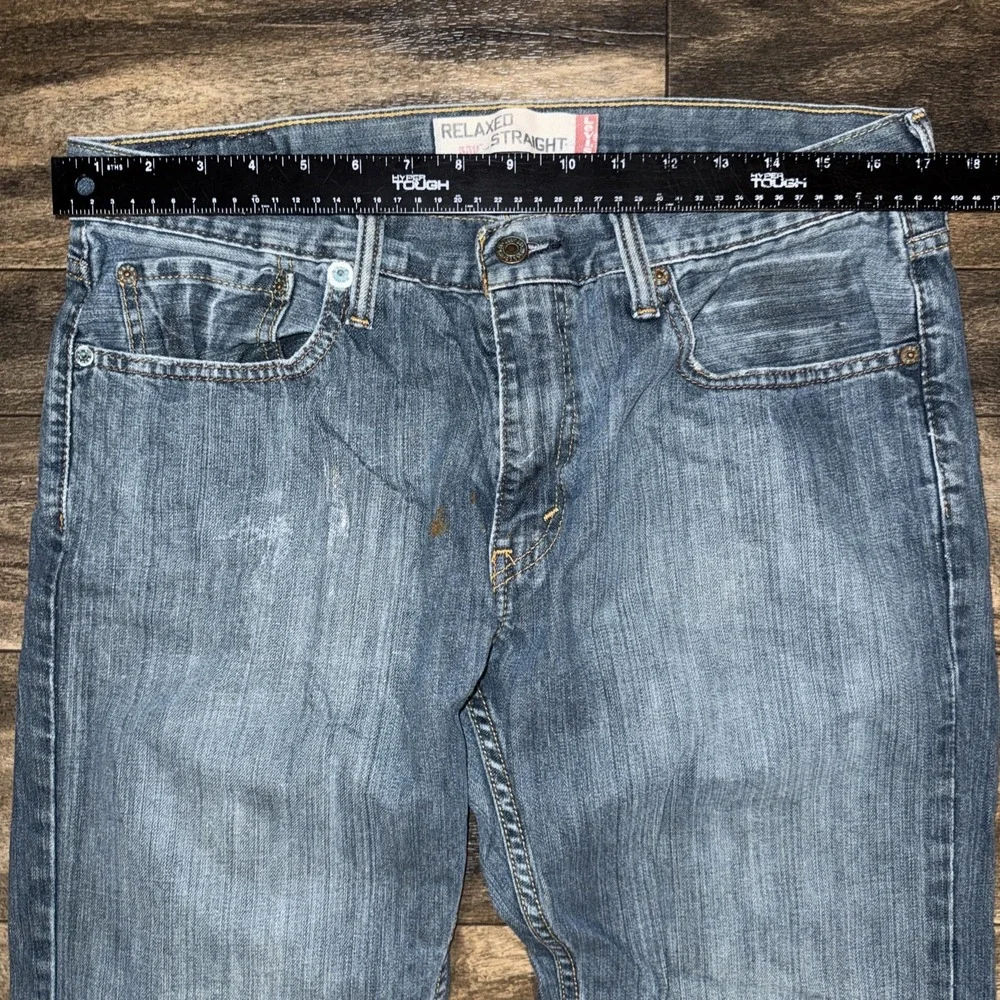 Vintage Levi's 559 Relaxed Fit Straight Leg Medium Wash Denim Jeans Men's 34x30